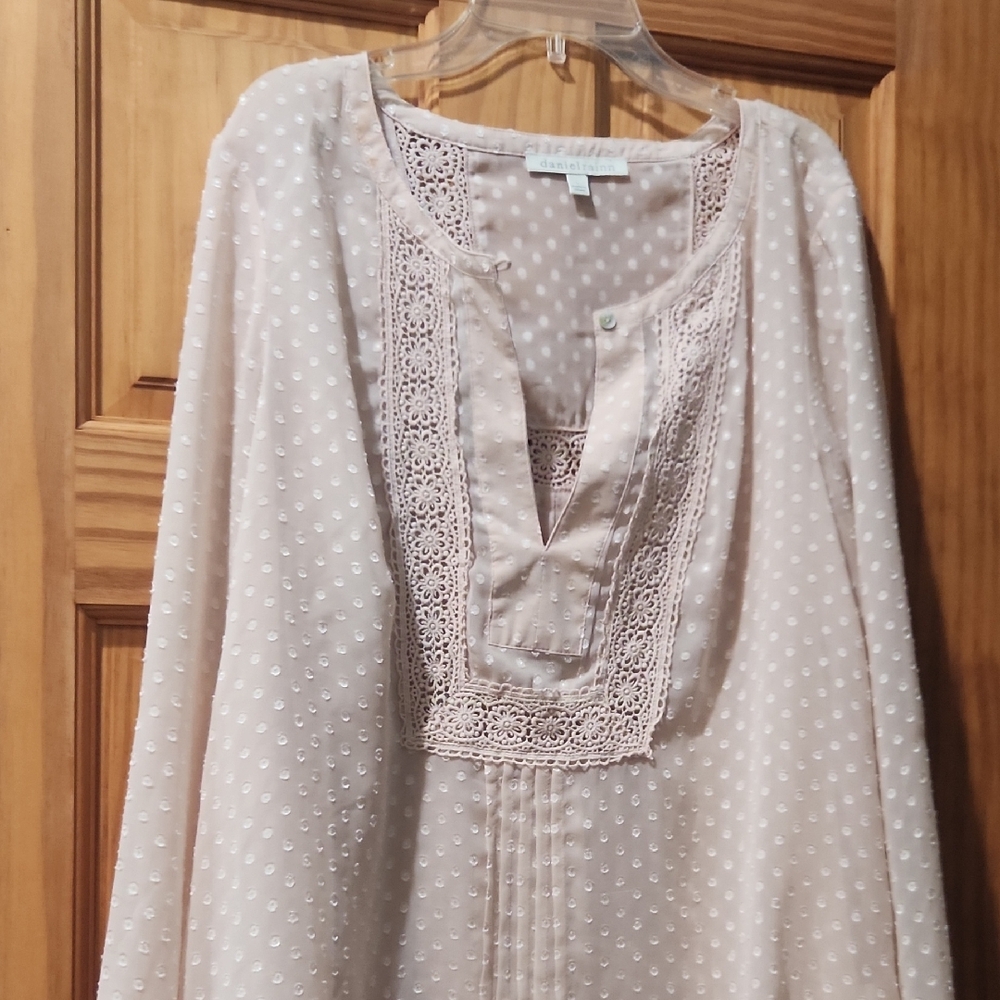 Daniel Rainn Cream Lace Detail Blouse